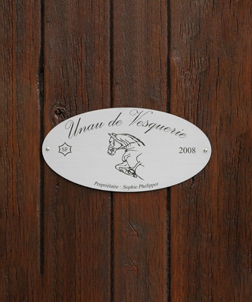 Plaque pour écurie en PVC personnalisée